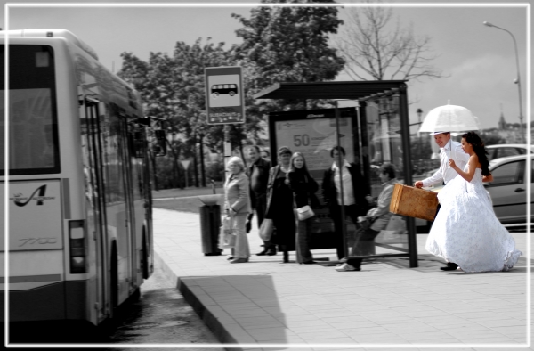 Vestuvių fotografai, vaizdo operatoriai ir kt.