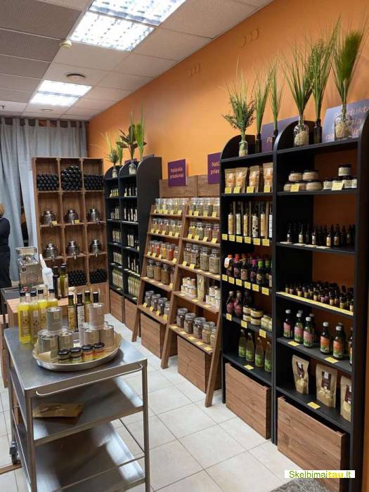 Gamintojo fizinių parduotuvių franšizė / tikra