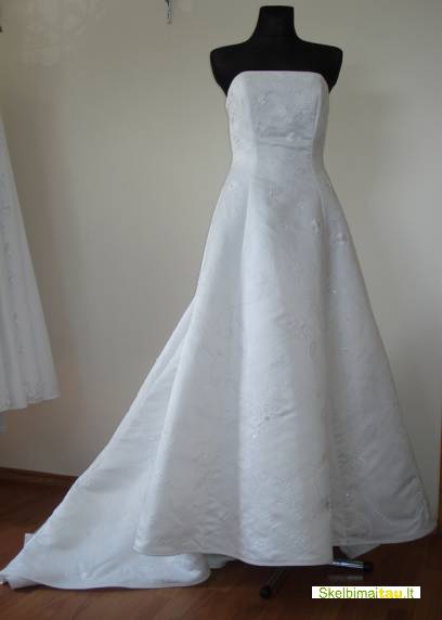 Vestuviniu sukneliu salonas &quot šarlote&quot jonavoje akcija