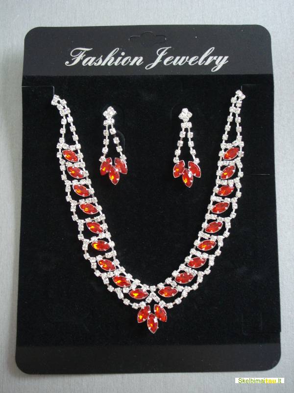 Vestuviniu sukneliu nuoma jonavoje,bizuterijos nuoma