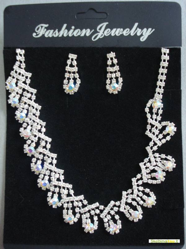 Vestuviniu sukneliu nuoma jonavoje,bizuterijos nuoma