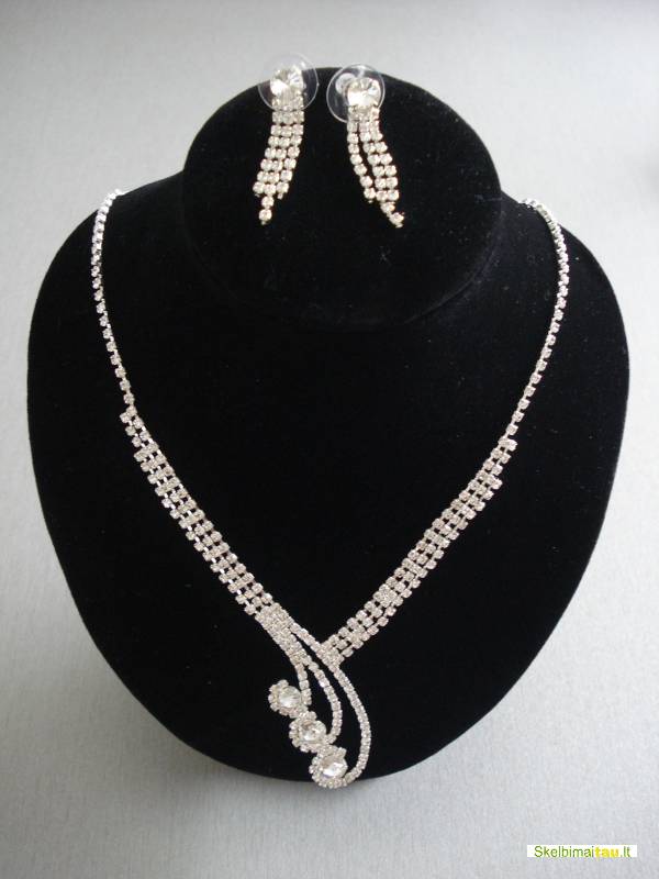 Vestuviniu sukneliu nuoma jonavoje,bizuterijos nuoma