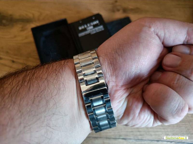 Belushi solidi išskirtinė klasika dėžutėje