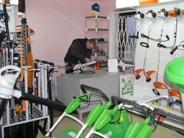 Stihl, viking, fiskars, makita