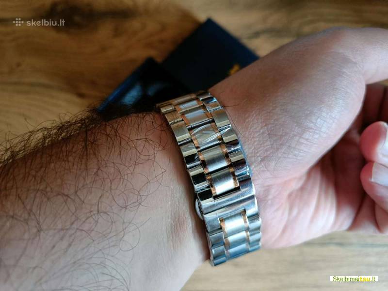 Lige išskirtinė solidi klasika firminėje dėžutėje