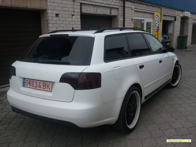 Stiklu tonavimas automobiliams ir pastatams