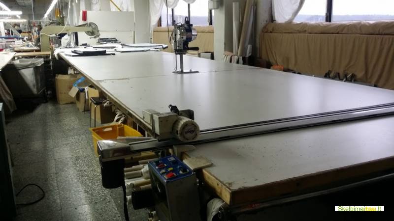 Parduodama veikianti stambi siuvimo įmonė