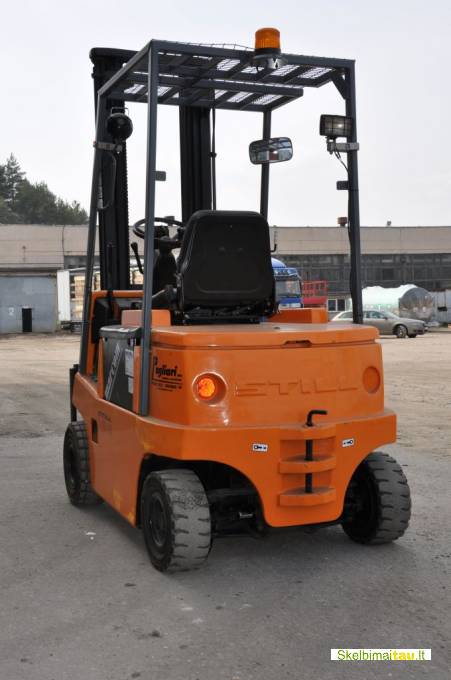 Parduodame šakinį krautuva still