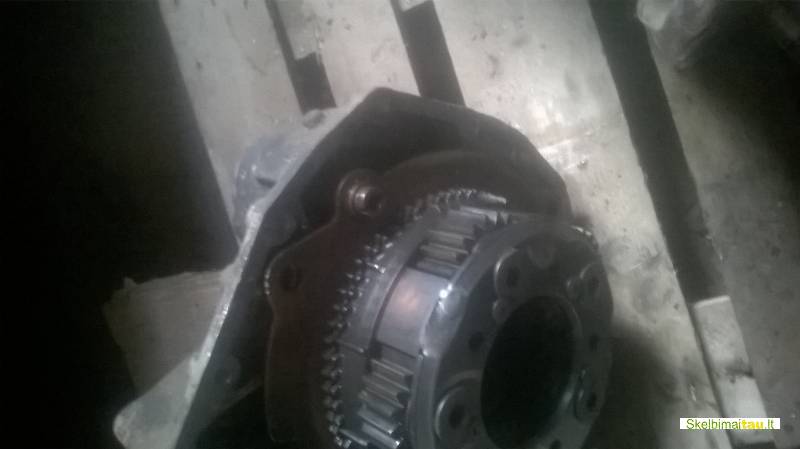 Parduodu greičių dėžę dalimis  scania 144   grs 900, 2000m