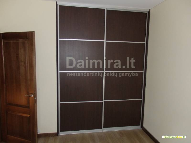 Spintos, drabužinės, slankiojančios sistemos