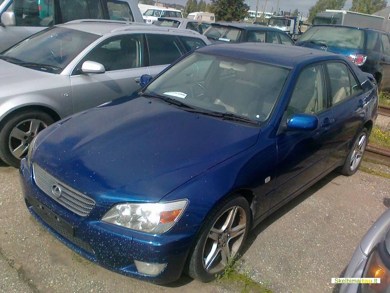 Dalimis - lexus is 200 2001 2.0l benzinas automatas sedanas