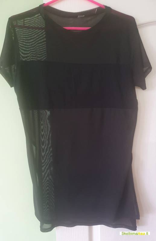 Juoda permatoma tunika su skeltukais šonuose