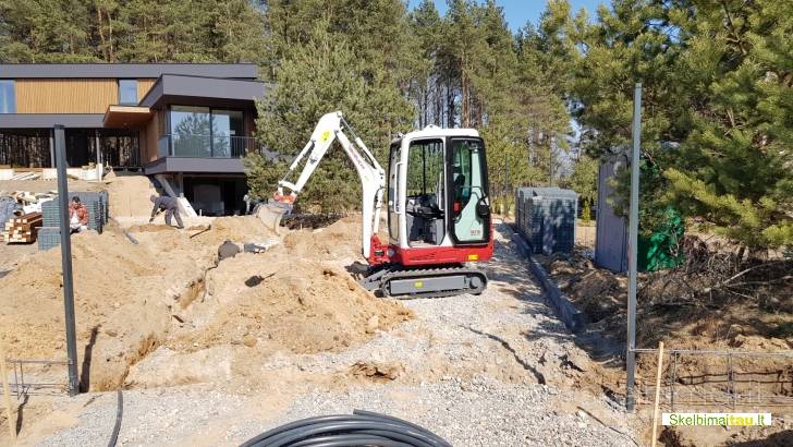 , ekskavatoriaus nuoma, žemės stumdymas