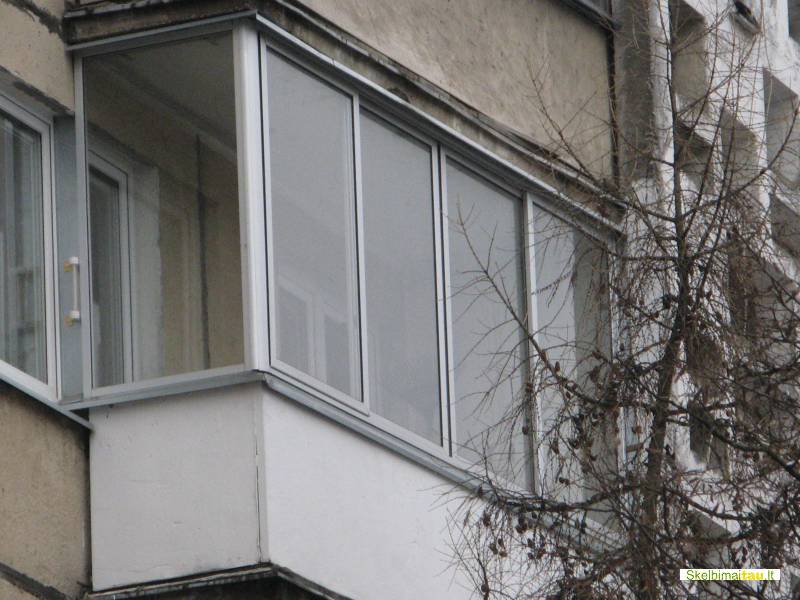 Balkonu stiklinimas