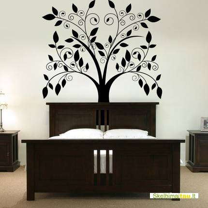 Dekroruoju sienas, baldus...