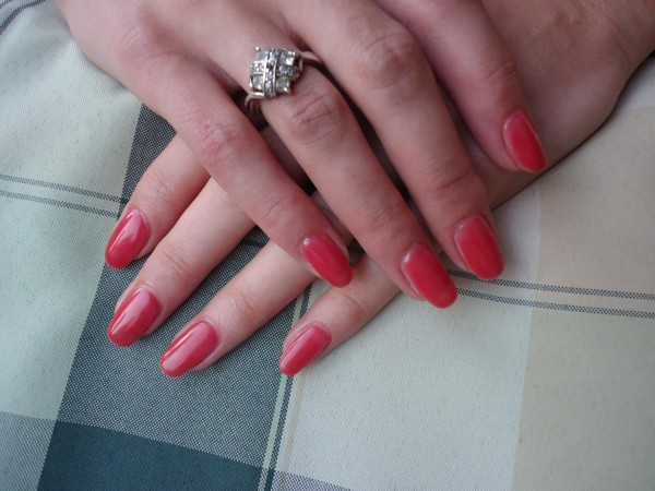 Gelinių nagų priauginimas