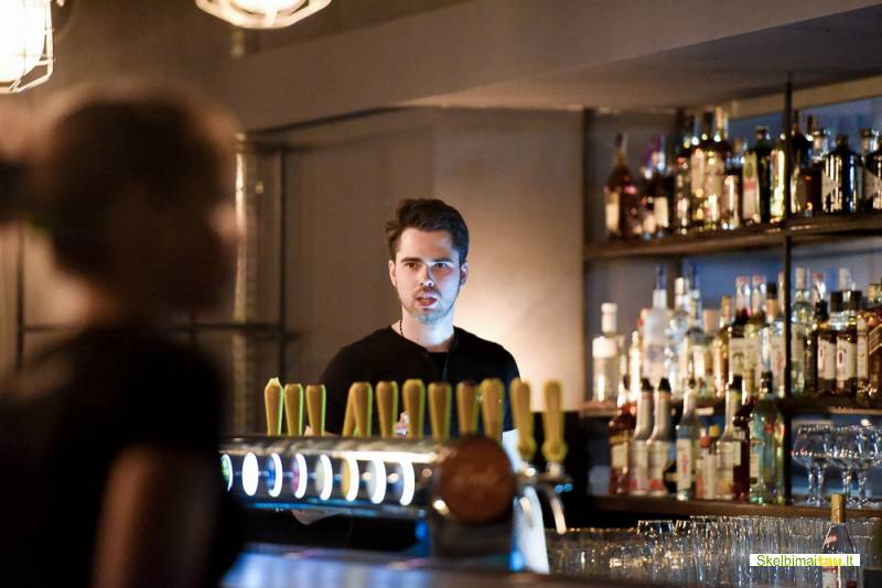 Išsinuomok salę trikampis pub &amp bowling