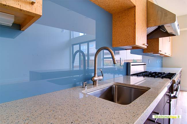 Stiklo pjaustymas, stiklo gaminiai, montavimas vilnius