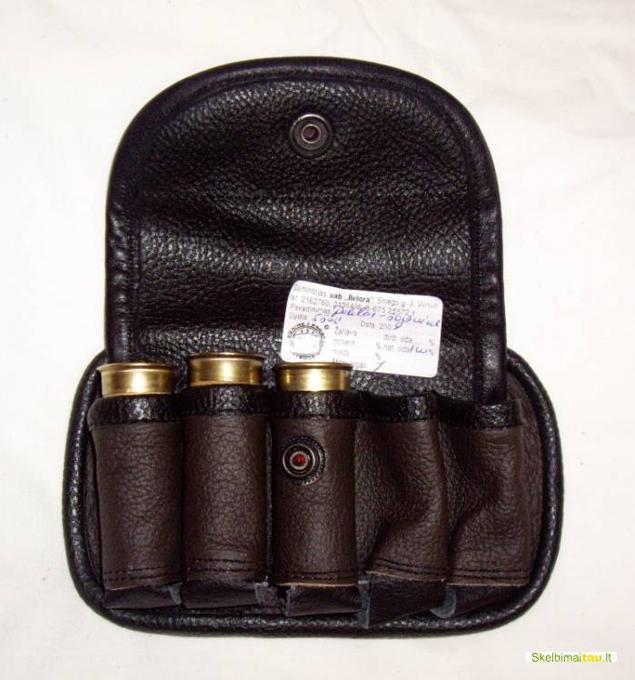 Šovininė šoviniams uždedama ant diržo 5-7 šov.